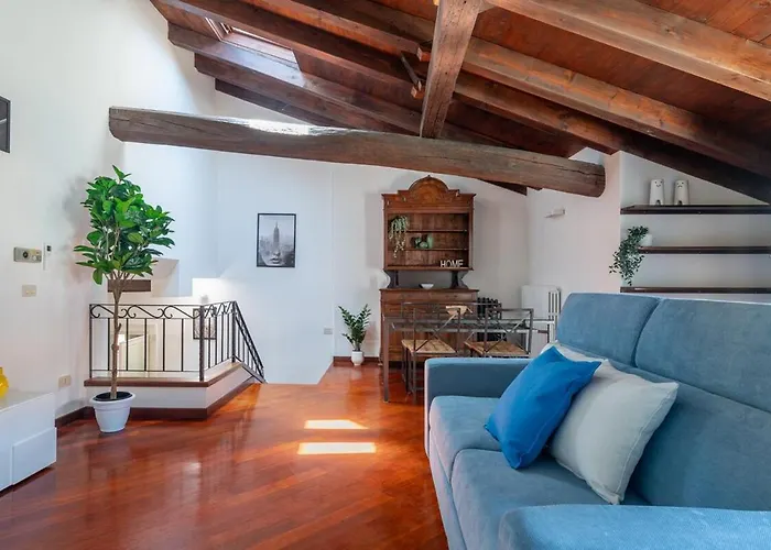 Centro 12 People&terrace Over 170 Mq Bologna
