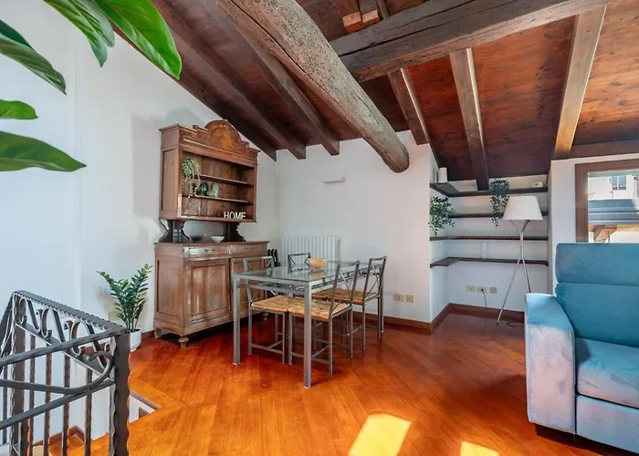 Centro 12 People And Terrace Over 170 Mq Болонья