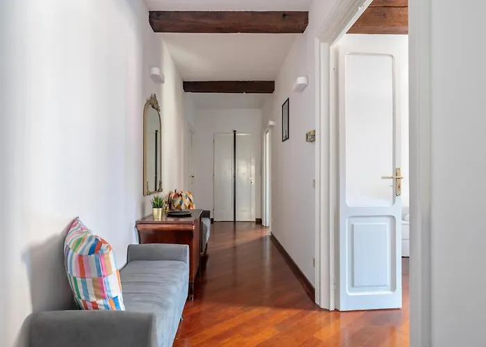 Centro 12 People And Terrace Over 170 Mq Апартаменты Болонья