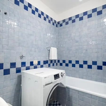 Apartman Centro 12 People And Terrace Over 170 Mq